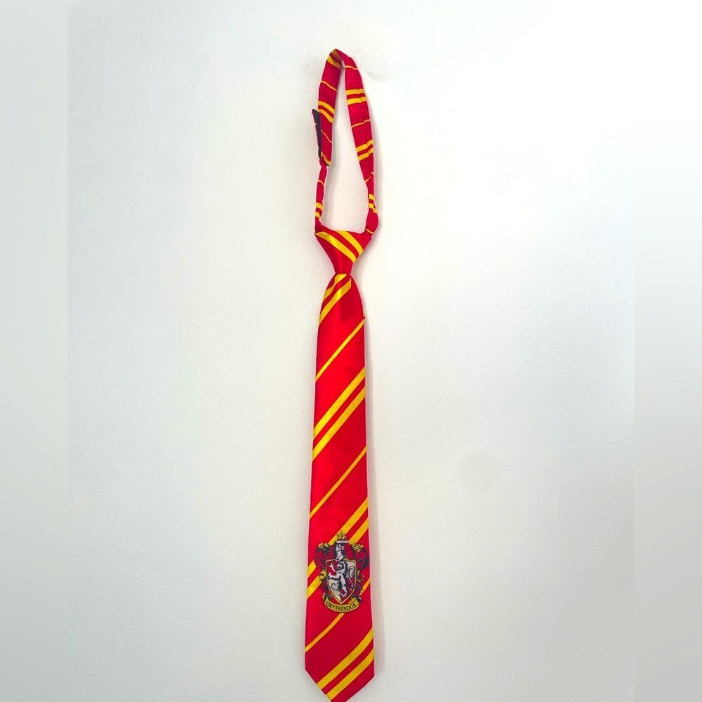 Harry Potter Gryffindor Necktie Tie House Emblem Red Gold  Cosplay Halloween